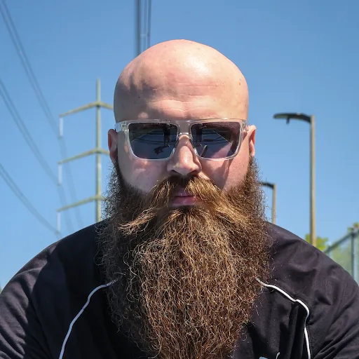 Player wearing PHYR Optics — Halo Series